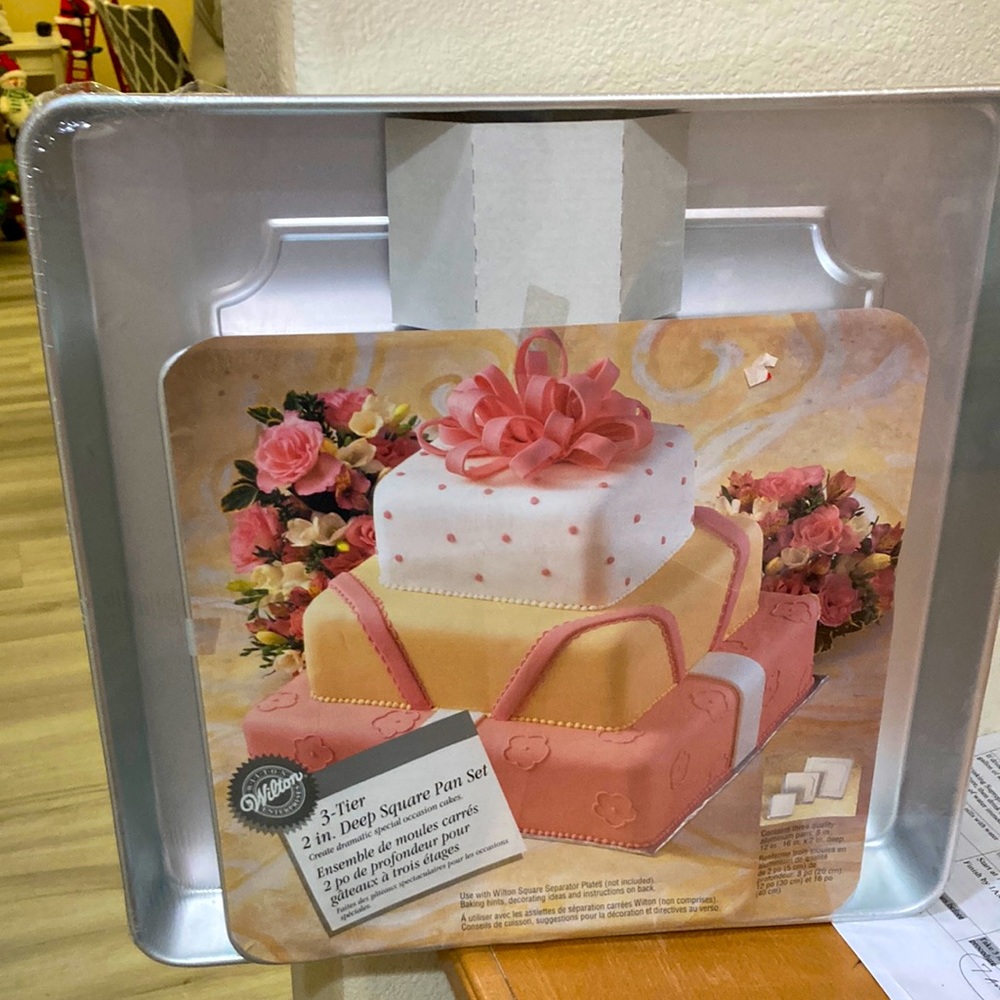 Wilton 3 tier 2 inch deep Square pan set